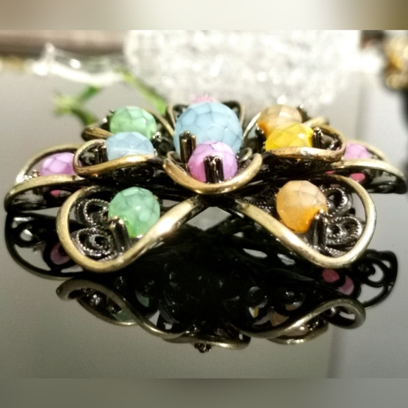 Joan Rivers Brooch Pin with faceted stones and metal scrolls - Muiti-colored - Picture 7 of 9
